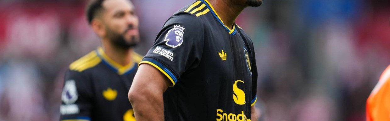 热门球员齐尔克泽转会风云：罗马曼联的博弈与期待