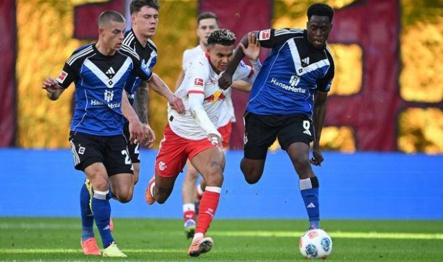 2-1，鲍姆加特纳双响炮，率队6轮不败逼近德甲榜首，仅差拜仁2分