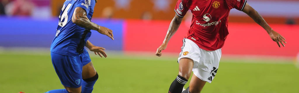 莱尼·约罗：曼联防线的未来之星，季前赛已展现统治力