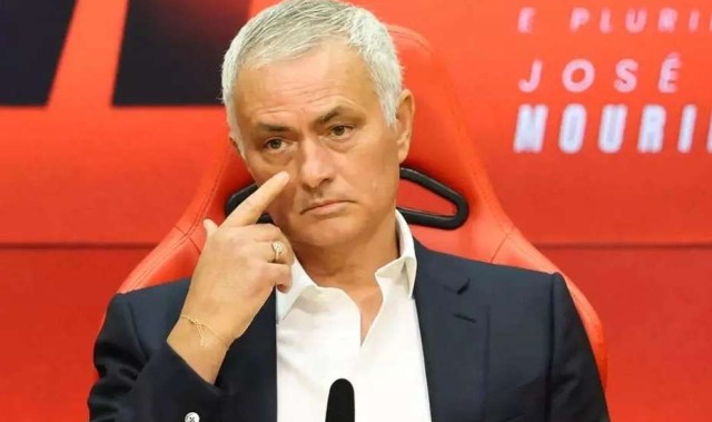 3次欧冠恩怨！穆里尼奥重返斯坦福桥，切尔西球迷集体破防了