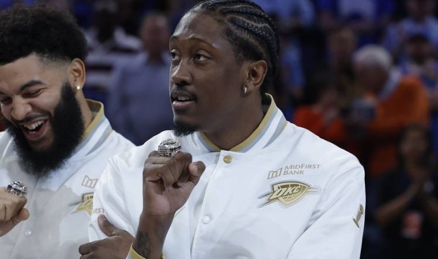 二当家回归！Shams：雷霆队杰威明日复出赛季首秀