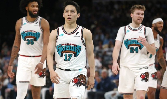 Shams：日本后卫河村勇辉跟公牛签下双向合同