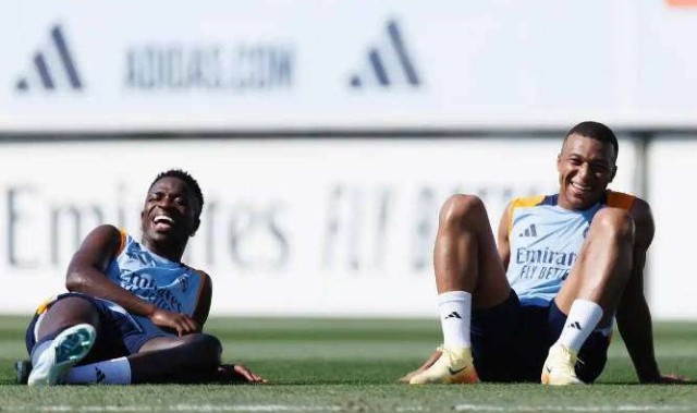 恭喜皇马！姆巴佩隔空施压，2亿巨星理亏，解决内讧剑指欧冠