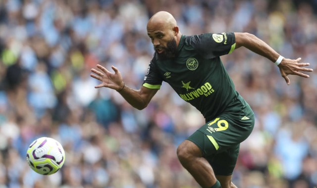 卡洛斯·巴莱巴转会风波：曼联1亿英镑豪赌是否值得？