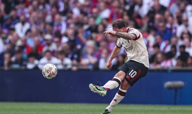 基耶萨的逆袭之路：从落选到重生，利物浦的期待与挑战