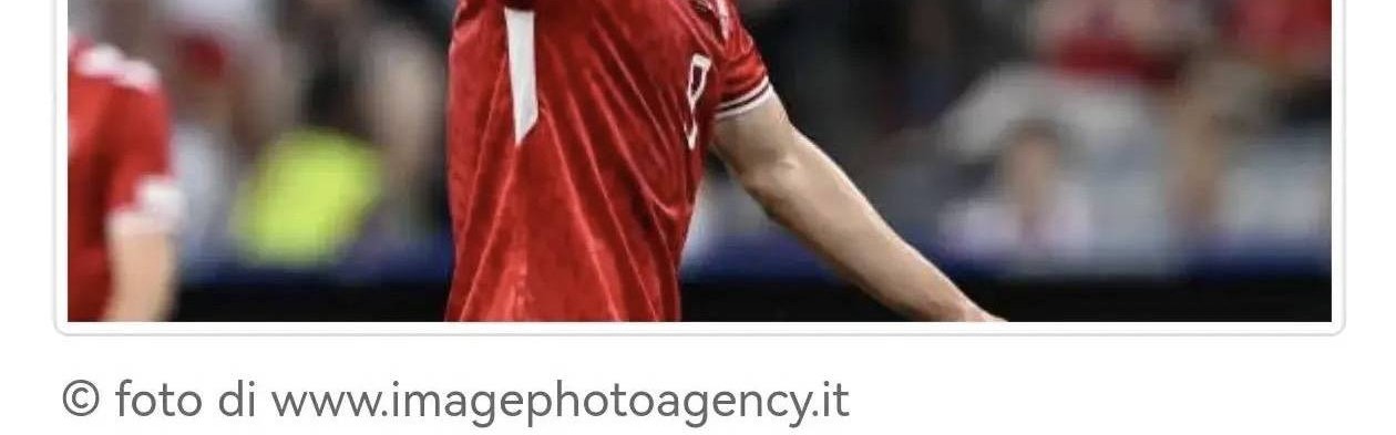 意甲媒体透露：米兰和霍伊伦德的交易有突破，近日将再次商谈，球员对转会已持开放态度