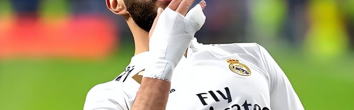 成都蓉城9月份外援首签官宣！24岁法甲锋霸转会入队，将报名踢亚冠精英赛