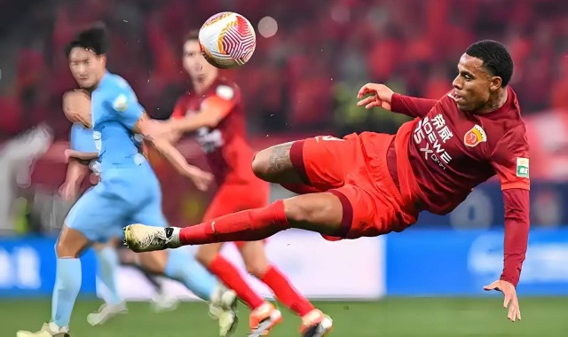 德布劳内7500万欧转会曼城成经典：天价投资如何铸就蓝月王朝