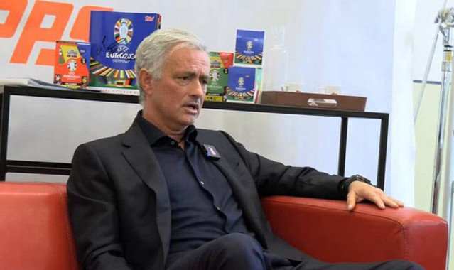 桑乔欲降薪加盟尤文，曼联与意甲豪门视频谈判进行中