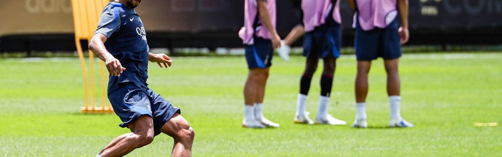 巴黎圣日耳曼夺冠后的风波：姆巴佩离开后的争议与支持