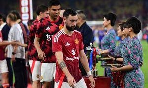 曼联今夏转会预算曝光：1亿英镑引援，同时清洗球员换取资金