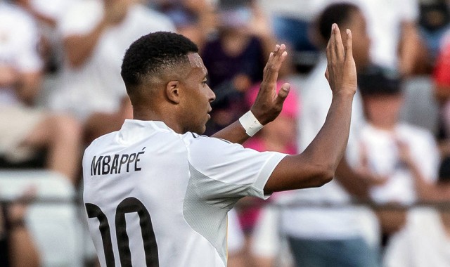 姆巴佩的感慨：巴黎圣日耳曼的欧冠之路与我心中的那份荣耀