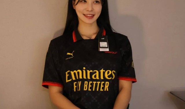 意甲联赛：莱切一鲸落万物生，AC米兰进攻线受损