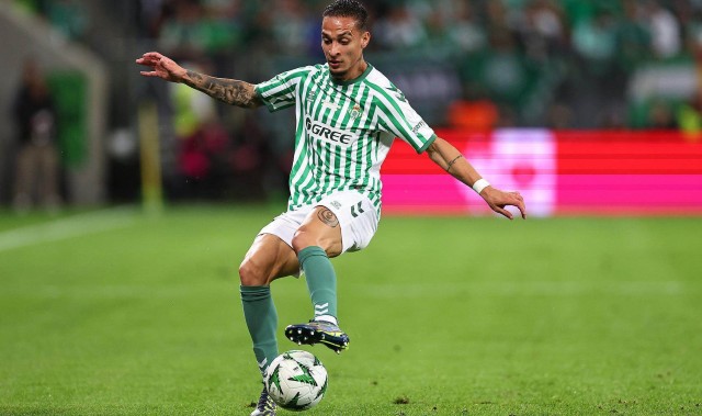 “圆神”安东尼遇阻，英超球队为何再次“吊打”西甲球队？