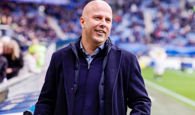 利物浦花费9500万引进年轻前锋，法兰克福成为德甲转会黑店