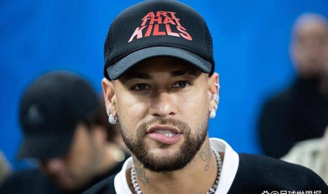 2.22亿天价转会背后：内马尔的辉煌与陨落轨迹