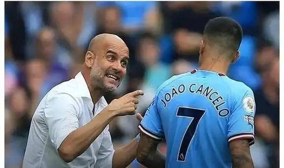 3000万起拍！曼城与多纳鲁马的“双向奔赴”，巴黎真舍得吗？