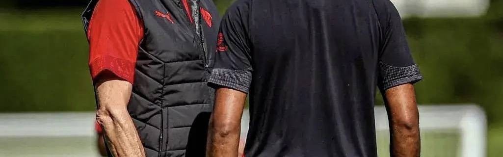 意甲媒体透露：莱奥与恩昆库关系越来越好，他们一起吃饭，一起训练