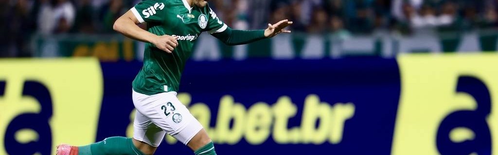 皇马名宿马塞洛钦点巴西新核！维尼修斯力压拉菲尼亚？欧冠2025王牌是他！