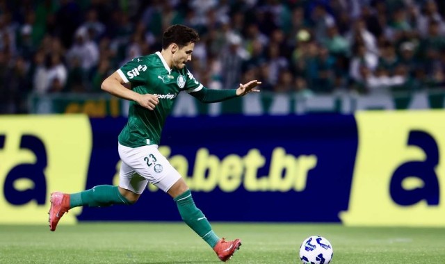 皇马名宿马塞洛钦点巴西新核！维尼修斯力压拉菲尼亚？欧冠2025王牌是他！