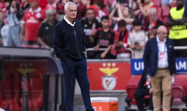 穆里尼奥签约本菲卡重返葡萄牙足坛，周六首秀