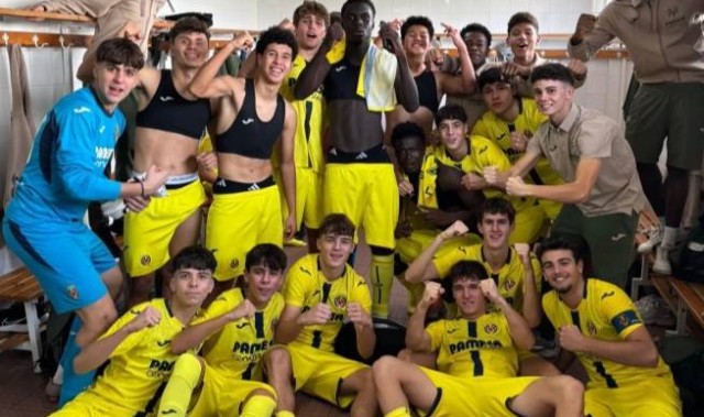 西甲梯队半程冠军！15岁留洋新星闪耀，首发10场3球6助，董路欣慰